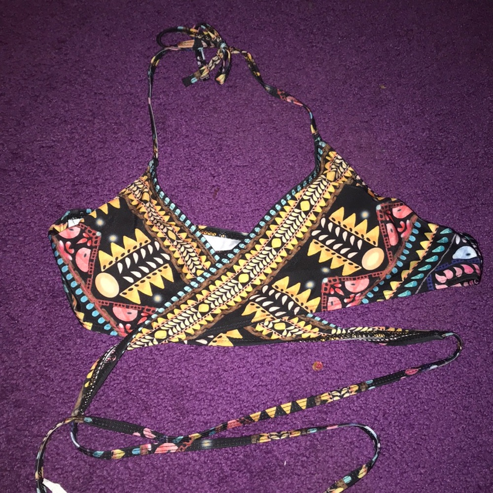 Wraparound bikini top